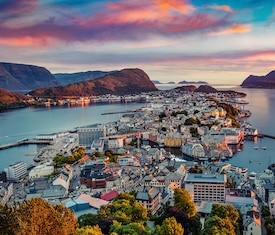 Os cruzeiros mais desejados que visitam Alesund (Noruega)
