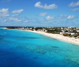 Os cruzeiros mais desejados que visitam Grand Turk (Ilhas Turks e Caicos)