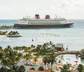 Os cruzeiros mais desejados que visitam Castaway Cay (Bahamas)  Excl Disney