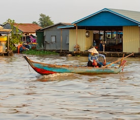 Os cruzeiros mais desejados que visitam Kampong Chhnang (Camboya)