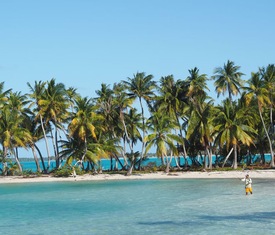 Os cruzeiros mais desejados que visitam Anaa, Tuamotu Islands (Polinesia Francesa)