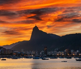 Os cruzeiros mais desejados que visitam Baía de Copacabana (SD)