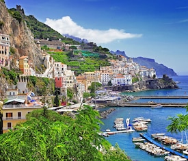 Os cruzeiros mais desejados que visitam Amalfi (Italia)