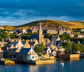 Os cruzeiros mais desejados que visitam Kirkwall (Grã-Bretanha)