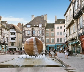 Os cruzeiros mais desejados que visitam Chalon-sur-Saône (Francia)
