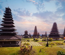 Os cruzeiros mais desejados que visitam Bali (Indonesia)