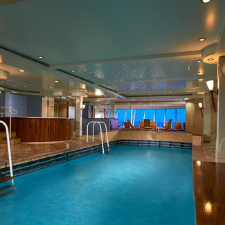 Indoor Lap Pool and Jacuzzi - piscina interior