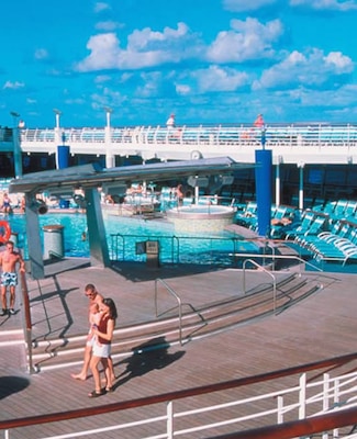 imagem Allure of the Seas 39