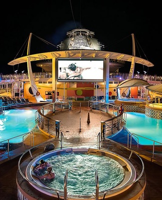 imagem Explorer of the Seas 17