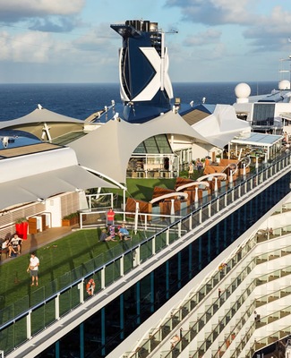 imagem Celebrity Reflection 8