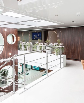 imagem Amadeus Queen 6