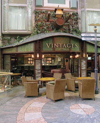 Vintage Lounge