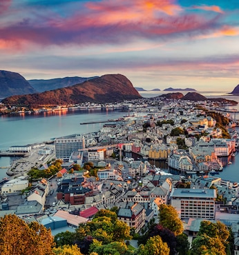 Alesund (Noruega)