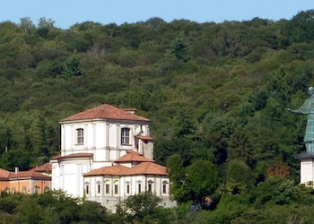 Arona Novara