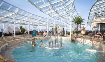 Solário e Piscina
