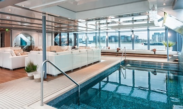 Piscina interior