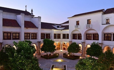 Durma num convento convertido em hotel na Pousada Convento De Vila Viçosa
