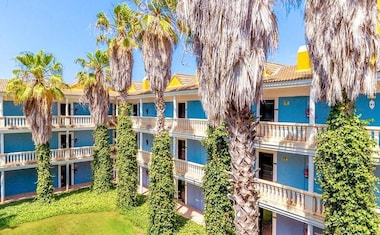 Aparthotel Vacances Menorca Blanc Palace