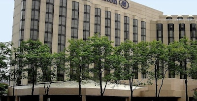 Hilton Rosemont / Chicago O'Hare
