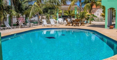 Coral Paradise Resort