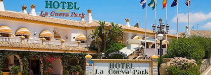 Hotel La Cueva Park