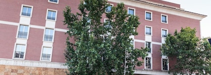 Clement Barajas Hotel