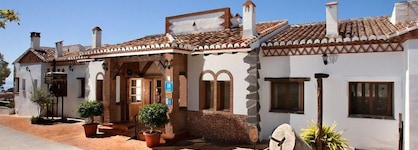 Hotel Rural Almazara