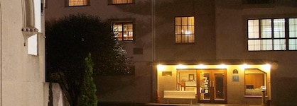 Palacio Arias & Hotel Y Apartamentos Arias