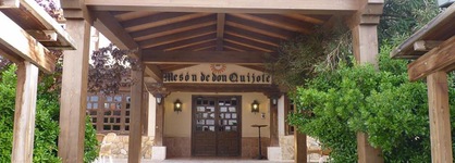 Hotel Mesón De Don Quijote