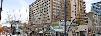 Sandman Signature Vancouver Downtown Hotel