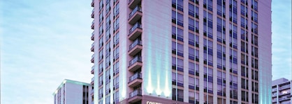 Courtyard By Marriott Downtown Toronto