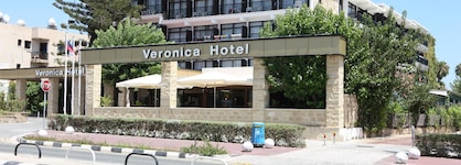 Veronica Hotel
