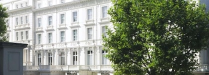 Berjaya Eden Park London Hotel