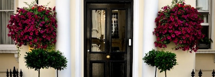 Reem Hotel