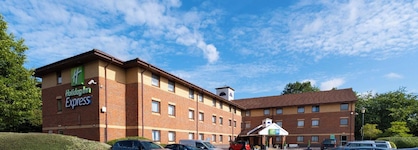 Holiday Inn Express Taunton East By Ihg