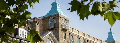University Arms, Autograph Collection