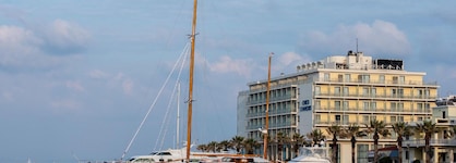 Chios Chandris Hotel