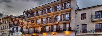 Art Pythia Hotel