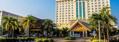 Don Chan Palace, Hotel & Convention