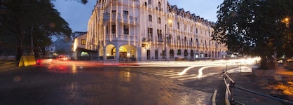 Queen's Hotel