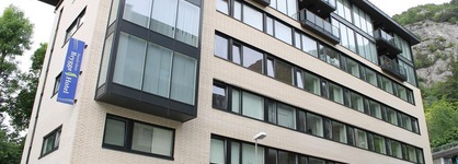 Stoltzen Hotel & Apartments