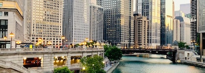 Holiday Inn Chicago Dwtn Wolf Point, An Ihg Hotel