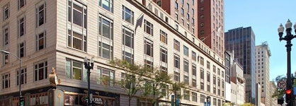 Palmer House A Hilton Hotel