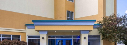 Days Inn & Suites By Wyndham Albany