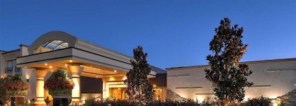 Eden Resort And Suites Bw Premier Collection
