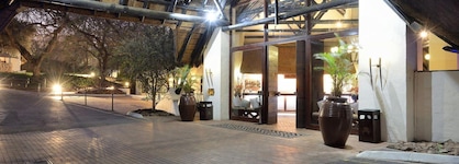 Kwa Maritane Bush Lodge