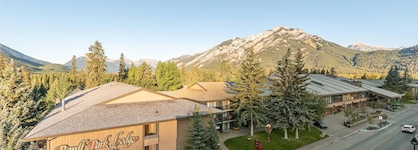 Banff Park Lodge