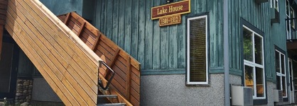 Waterton Lakes Lodge Resort
