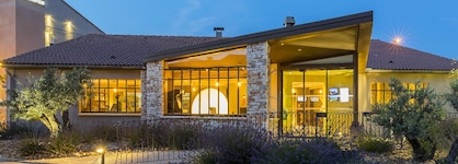Terre De Provence Hôtel & Spa