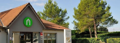 Campanile Orange